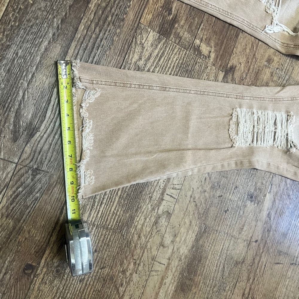 Unbranded Tan Distressed Flare Jeans High Rise Ripped Raw Hem Sand Wash Size M - Picture 3 of 10